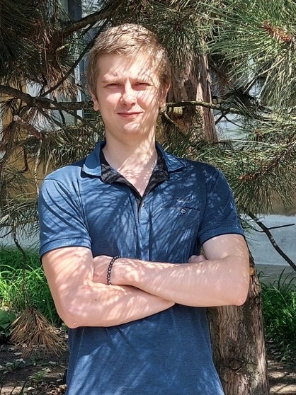 Крайнюк Борислав Борисович.